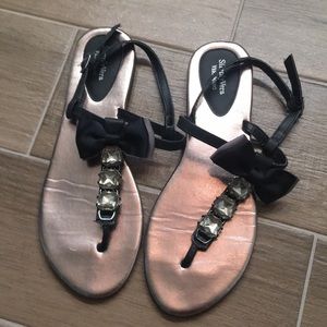 Vera Wang sandals